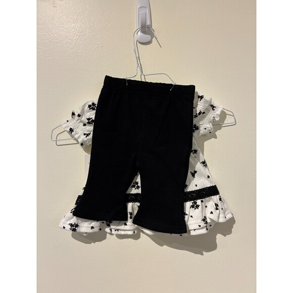 NWT Rachel Zoe Black & White Floral Outfit - 0-3M - Picture 2 of 4